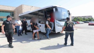 Antalyada aranan 44 firari yakalandı