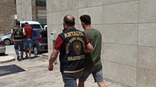Antalyada nitelikli dolandırıcılık şüphelileri tutuklandı