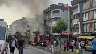 Arnavutköyde sigara izmaritinden çıkan yangın 6 katlı iki binaya sıçradı