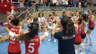 Avrupa Voleybol Şampiyonasında çifte sevinç