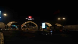 Avrupaya gitme hayaliyle tırın dorsesine giren 4 göçmen öldü