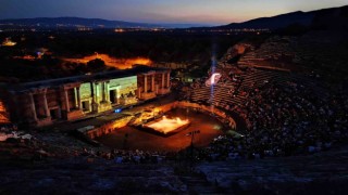 Aydındaki 2 bin yıllık amfi tiyatro yeniden canlandı