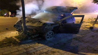 Babaeskide 3 araç birbirine girdi