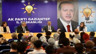 Bakan Kacır, Gaziantepte AK Partililerle bir araya geldi