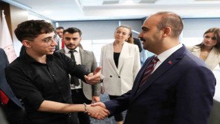 Bakan Kacır, sorun yaşayan sanayicilere seslendi: “Sanayicilerin gönülleri ferah olsun”