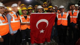 Bakan Uraloğlu: Dünyanın gıptayla baktığı projeleri başarıyla tamamladık ve hayata geçirdik