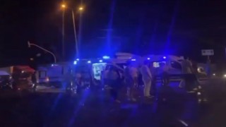 Bandırmada trafik kazasında 9 kişi yaralandı