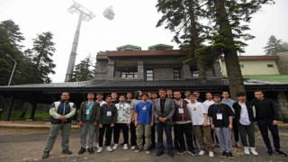 Başarılı öğrenciler zirvede motivasyon kampında