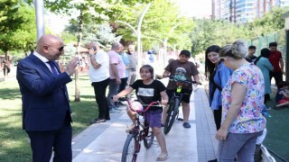 Başkan Altınok Doğal Yaşam Parkında çocuklarla buluştu