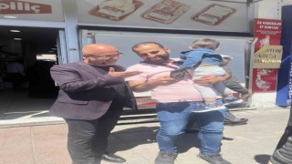 Başkan Altun, tatil sonrası mesaiye esnaf ziyaretiyle başladı