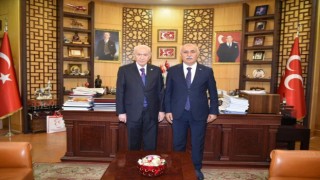Başkan Aydın Bahçeliyi ziyaret etti