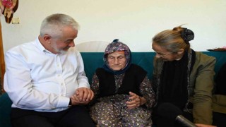 Başkan Başdeğirmenden, 110 yaşındaki Aliye teyzeye vefa