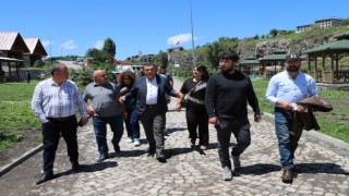 Başkan Demir, yol yapım çalışmalarını yerinde inceledi