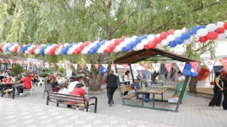 Başkan Ercan sünnet olan çocukları ziyaret etti