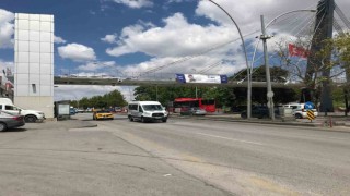 Ankara’da feci kaza: iki otomobilin çarptığı kadın yaşamını kaybetti