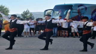 Batmanlı gençler ‘Anadoluyuz Biz projesiyle Erzurumda