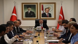 Beklenen yağış öncesi toplandılar