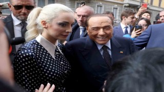 Berlusconiden 33 yaşındaki sevgilisine 100 milyon euro miras