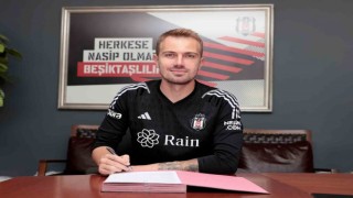 Beşiktaş, Mert Günok ile sözleşme yeniledi