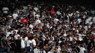Beşiktaş Stadyumunda ‘yönetim istifa sesleri