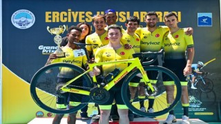 Beykoz Bisiklet Takımı Grand Prix Kultepede şampiyon