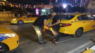 Beyoğlunda ticari taksilere yönelik uyuşturucu madde ve alkol denetimi