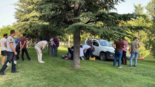 Boğulma tehlikesi geçiren genç 50 dakikalık müdahale ile hayata döndü