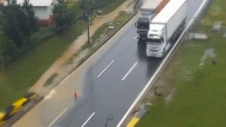 Bolu Dağı Tünelinin İstanbul istikametinde tek şerit trafiğe kapandı