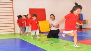 Bozüyük Belediyesi yaz spor okulları geleceğin sporcularını yetiştiriyor