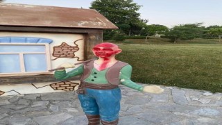 Bozüyükte çocuk parkına çirkin saldırı
