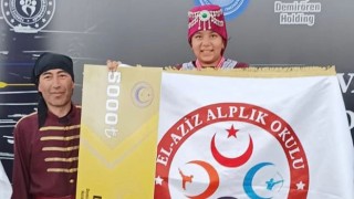 Buğlem Sare Deveci, 47 isabetli ok atışıyla Türkiye birincisi oldu