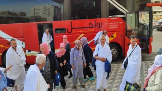 Burhaniyede ilk hac kafilesi döndü