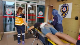 Bursada talihsiz olay, ahşap parçası kalçasına saplandı