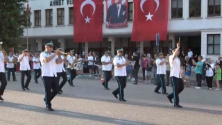 Bursalılar 15 Temmuzun 7. yılında meydanlara akın etti