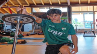 Bursaspor, günün ilk idmanını gerçekleştirdi