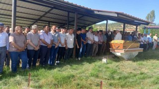 Buzulda kaybolan Hakime Koçun cenazesi memleketi Kütahyada toprağa verildi