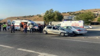 Çakırbeyli Kavşağında kaza 3 yaralı