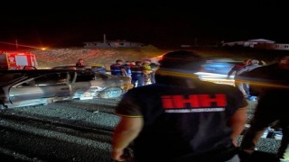 Çankırıda iki otomobil çarpıştı: 1 ölü, 9 yaralı
