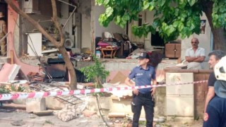 Çekmeköyde bir binada doğalgaz patlaması: 1 yaralı