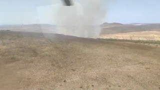 Çeşmede otluk yangını: Helikopterler havalandı