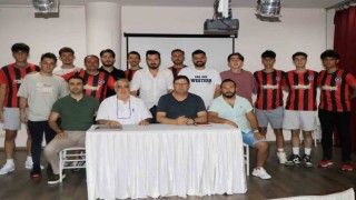 Çiftlikköy Belediyespordan iç ve dış transferde 20 imza