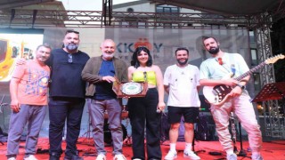 Çiftlikköy Gençlik Festivali ile eğlence devam ediyor