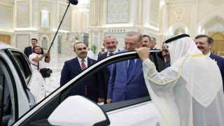 Cumhurbaşkanı Erdoğan BAE Devlet Başkanı Al Nahyana TOGG hediye etti