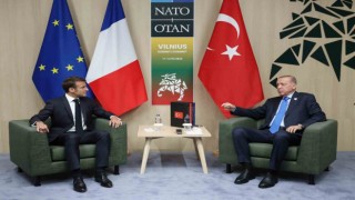 Nato zirvesinde Erdoğan Macron ile bir araya geldi.