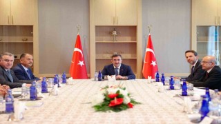 Cumhurbaşkanı Yardımcısı Yılmaz, bakanlarla deprem koordinasyon toplantısı gerçekleştirdi