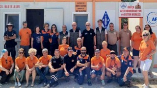 Datça yangın gönüllülerine sertifika ve kıyafet