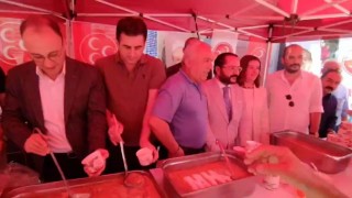 Denizli MHPnin aşure hayrı binlerce kişiyi buluşturdu