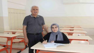 Deprem enkazından zirveye