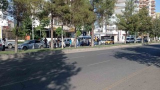 Diyarbakırda 5 aracın karıştığı kazada maddi hasar oluştu