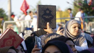 Diyarbakırda Kuran-ı Kerime Saygı mitingi